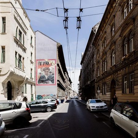 Hungarian Rebelian With Ac Appartement Boedapest Buitenkant foto