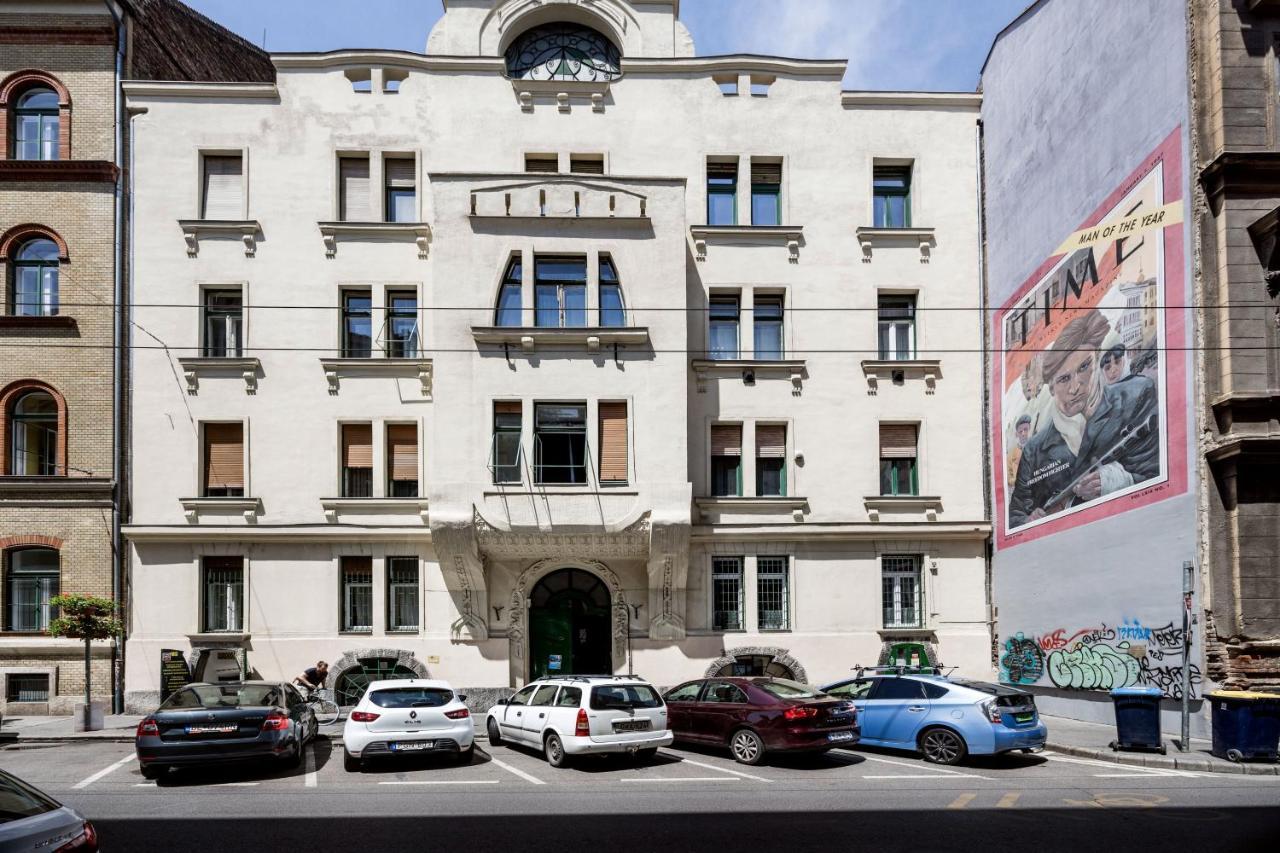 Hungarian Rebelian With Ac Appartement Boedapest Buitenkant foto